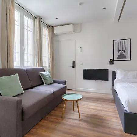 Tbs 306 - Lovely In Apartment